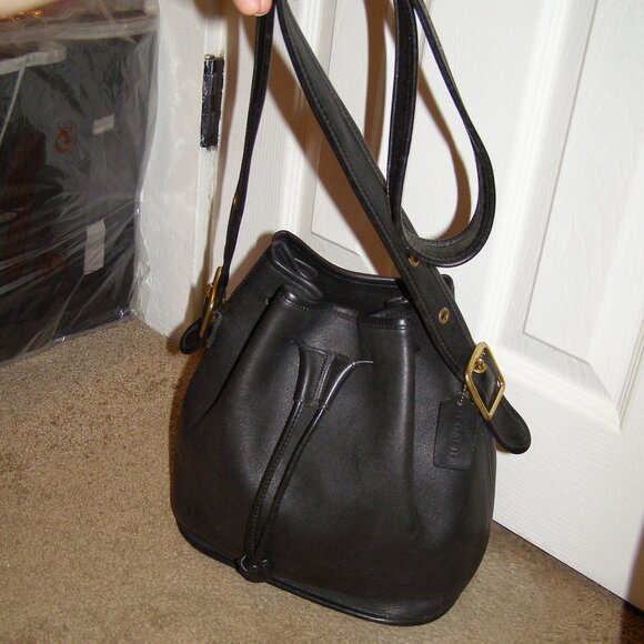 Vintage COACH black leather bucket bag Drawstring closure - Picture 1 of 12